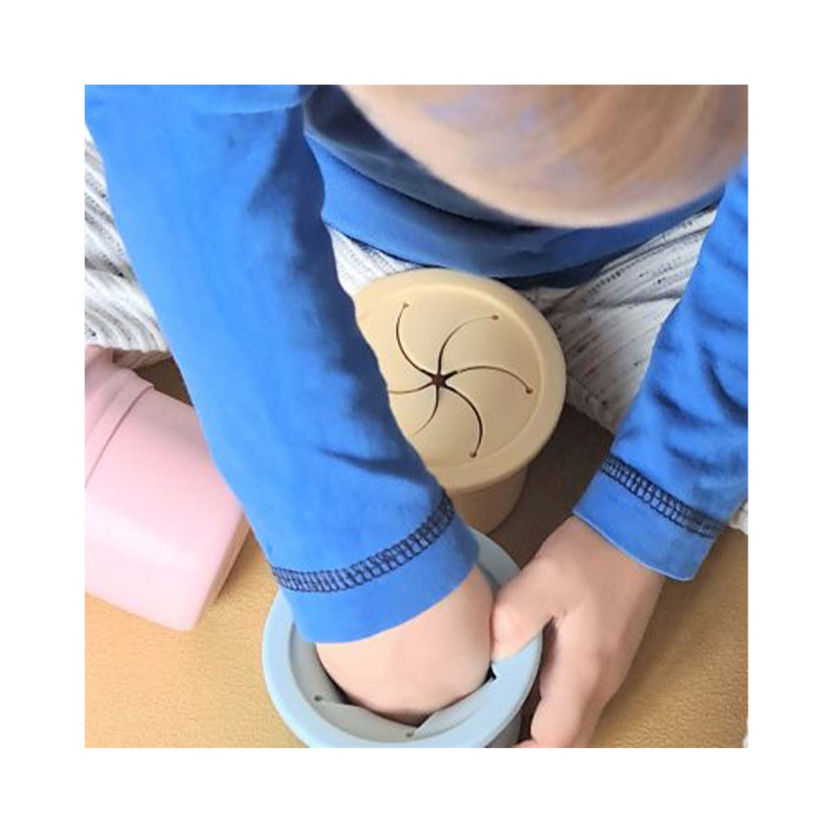 Minikoioi - მინიკოიოი სილიკონის ჭიქა-კონტეინერი Pinky Pink 2939 4