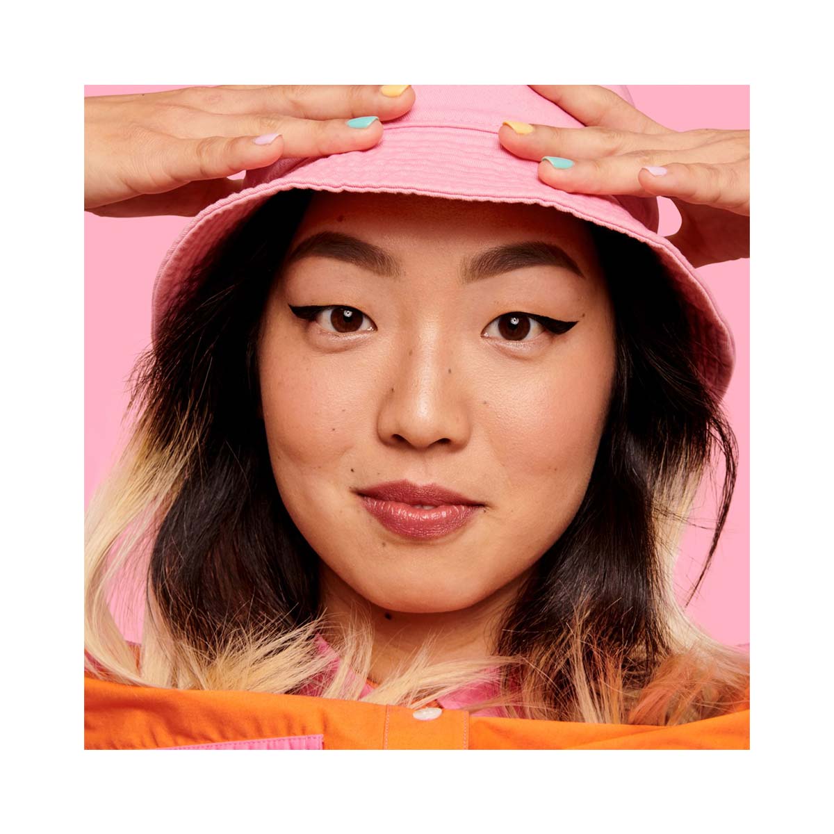 Benefit - ბენეფიტი ლაინერი Roller Black 9588 3