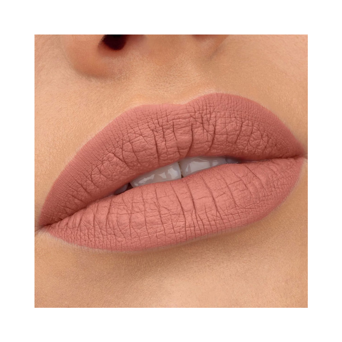 Essence - ესენსი 8სთ ტუჩსაცხი 03 1676 2